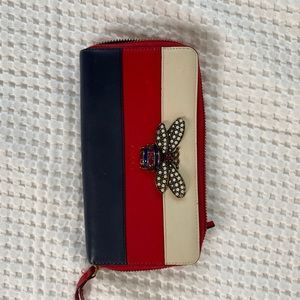 DESIGNER BEE WALLET